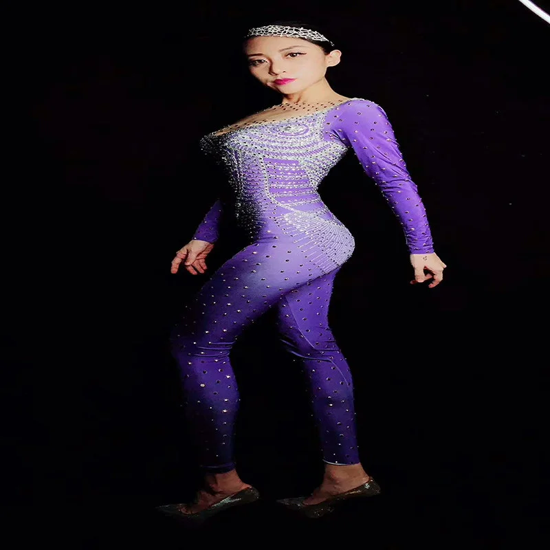 Фиолетовый комбинезон с блестящими кристаллами наряд эластичными камнями боди