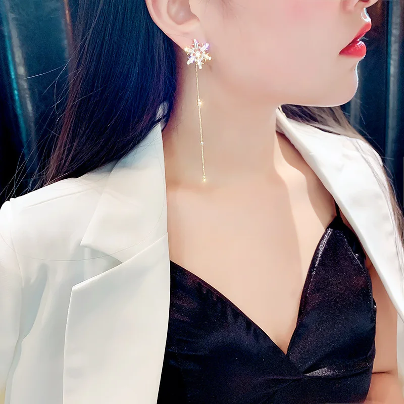 

Exquisite Rhinestone Earring for Women Long Tassel Snowflake Dangle Earrings Girls Asymmetry Stars Moon Party Wedding Jewelry