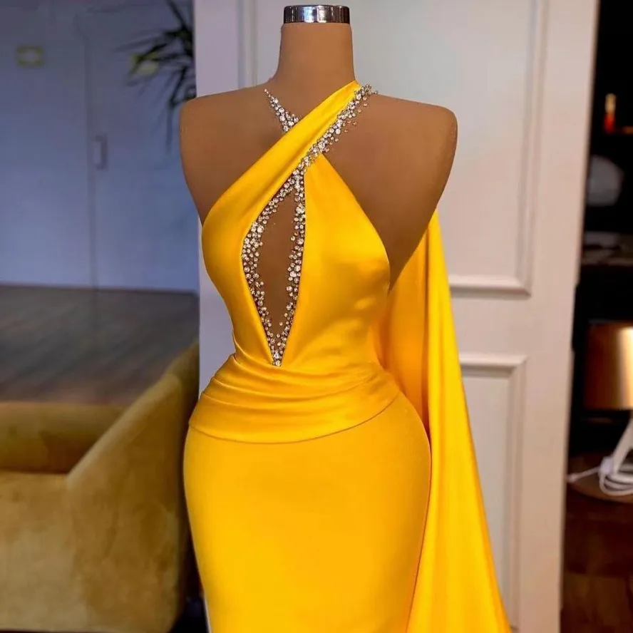 

Sexy Gold Evening Dress 2022 Mermaid Satin Formal Celebrity Wear with Wrap Women Luxury Crystals Pageant Gown Robe De Soiree