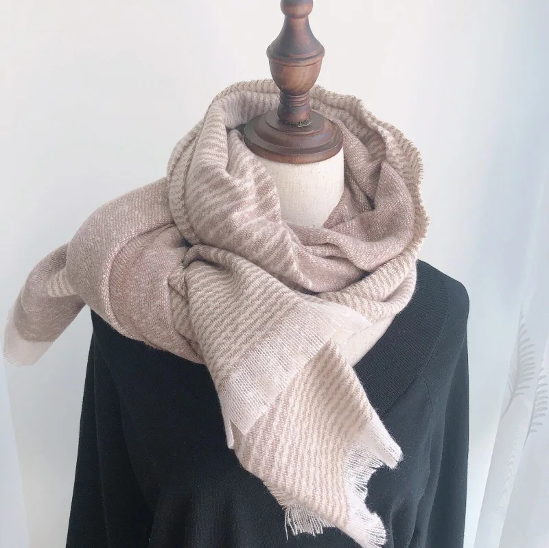 

British style cashmere winter warm scarf. East Gate Korean version of the long thickened women's scarf. Dual purpose shawl