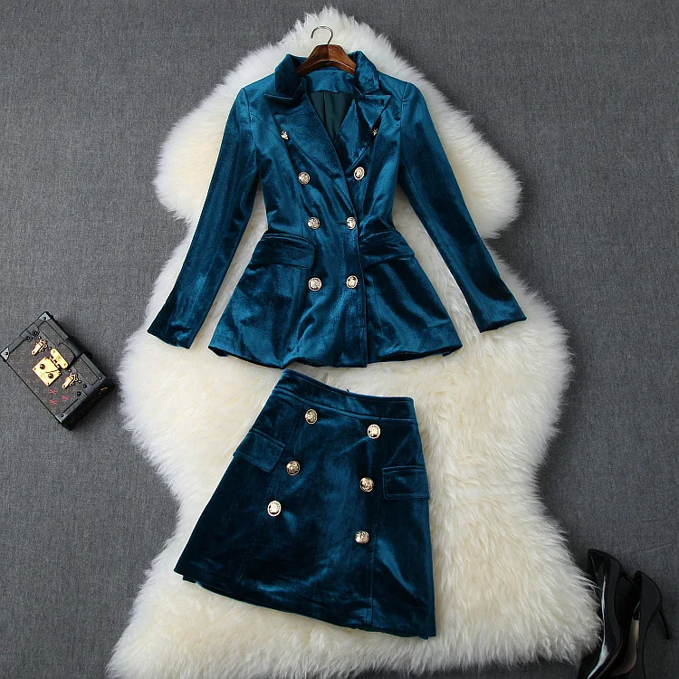 Женский блейзер с отложным воротником брюки-карандаш цвета хаки на осень 2019 |