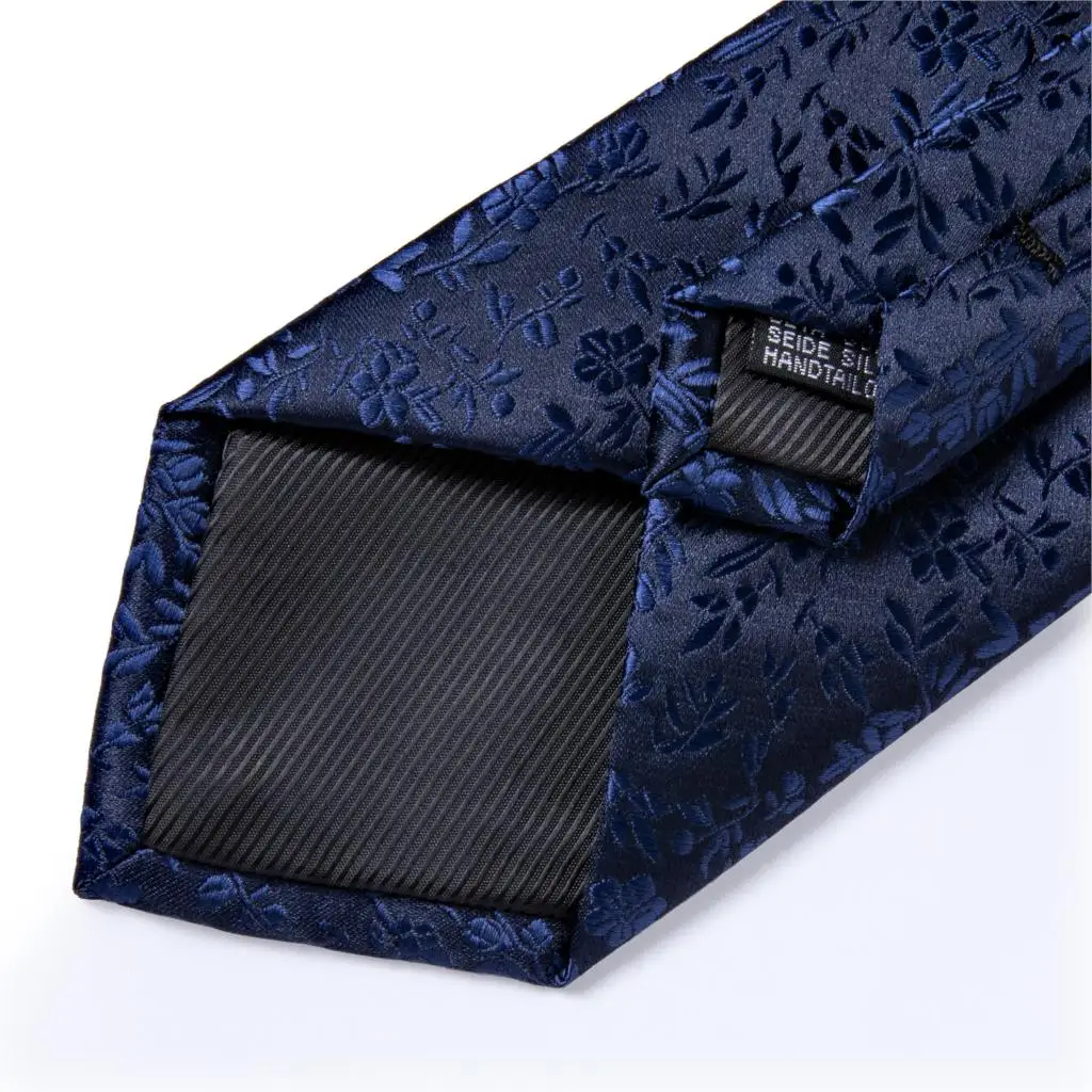 Мужской галстук темно-фиолетового цвета однотонный цветочный качественный