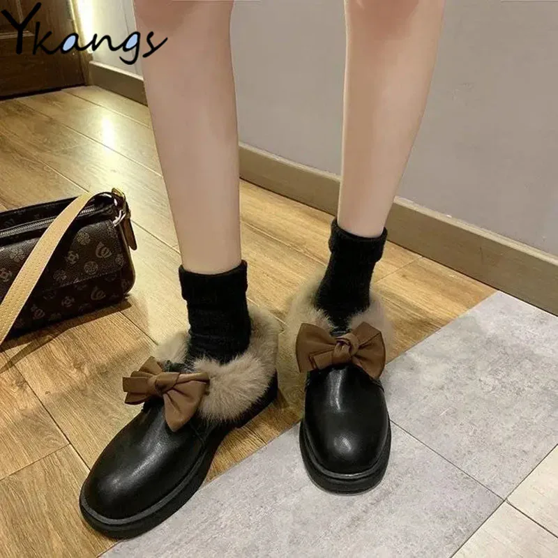 

Корейские женские туфли из искусственной кожи с бантиком, зимние женские бархатные туфли с низким вырезом и вулканизированной подошвой, ул...