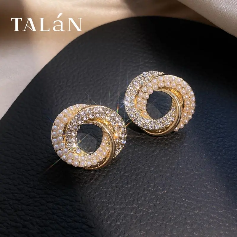 Vortex маленькие серьги-пуссеты с жемчугом 2021new Мода от известного бренда Стиль