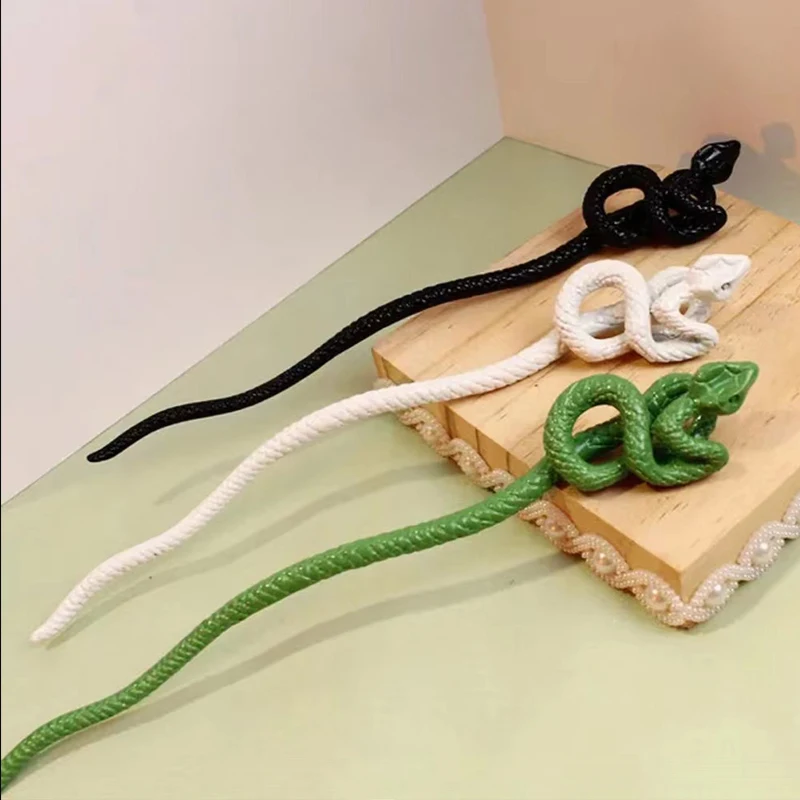 Женская заколка для волос черная или белая со змеиными волосами | Украшения и