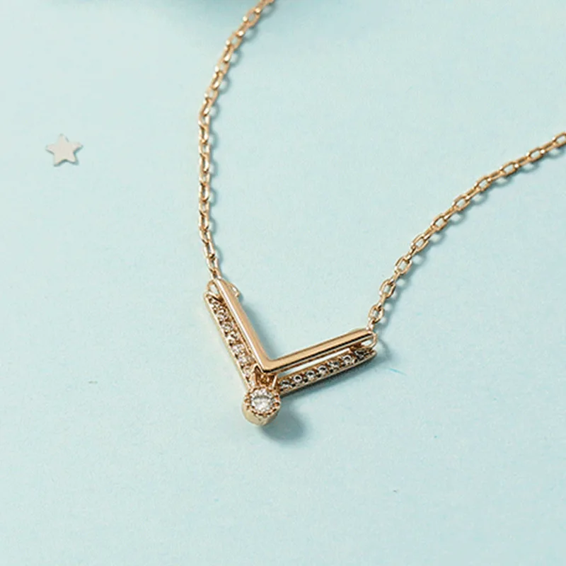 

925 Sterling Silver Letter V Zircon AAA+ Chain Necklace Pendant For Woman Teenage Young Girl Jewelry Gift