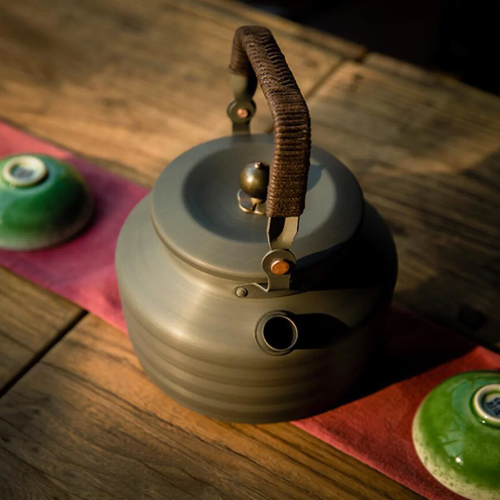 

1.3L Outdoor Camping Water Kettle Teapot Coffee Pot Tableware Open Fire Cookware For Picnic Camping Hiking Backpacking Travel