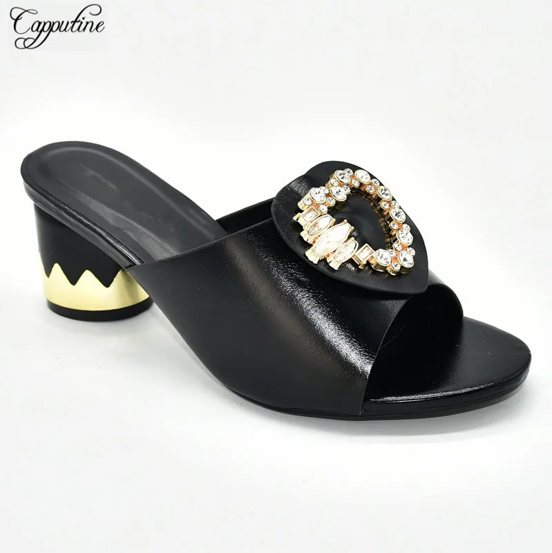 Лидер продаж черные шлепанцы на высоком каблуке в африканском стиле красивые