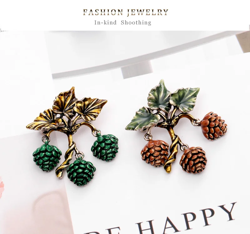 New Fashion Pine Cone Brooches Summer Elegant Plant Pin Wedding Bouquet Brooch For Woman Party Dress Coat Jewelry Accessories