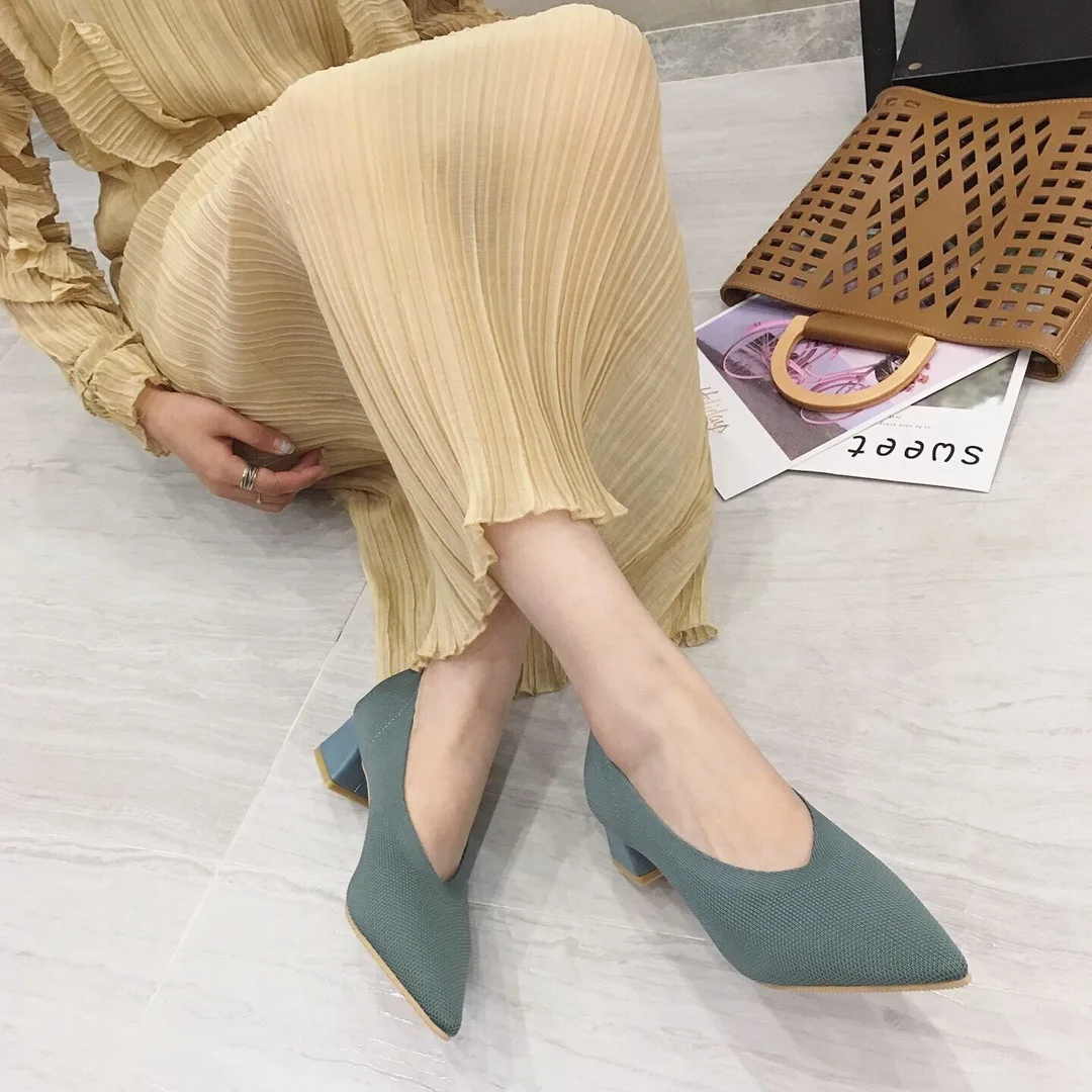 Туфли-лодочки с сетчатым бантом на низком каблуке однотонная обувь коллекция 2019
