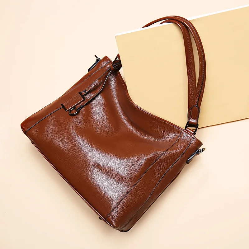 

High quality Genuine Leather Tote Women's Messenger bags Tassel Designer Soft Cow Leather Handbag Women's Shoulder Crossbody bag