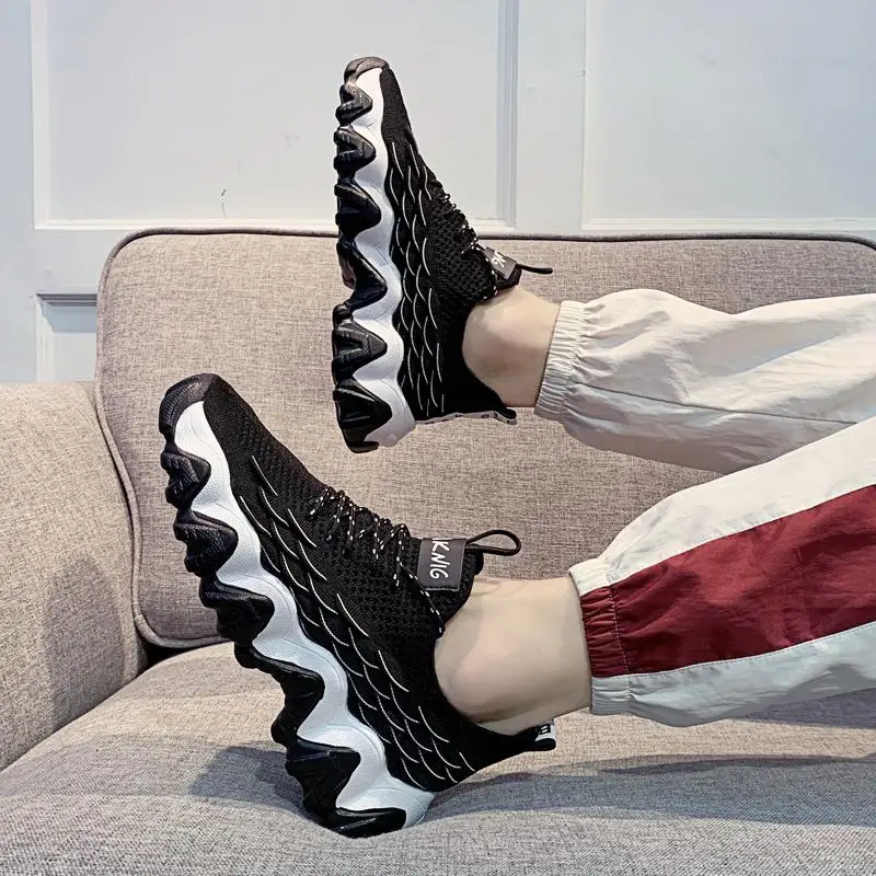 

2021 Newest Stylish Four Seasons Running Shoes for Men High Quality Sneakers Lightweight Breathable Flying Woven Cool Dad Shoes
