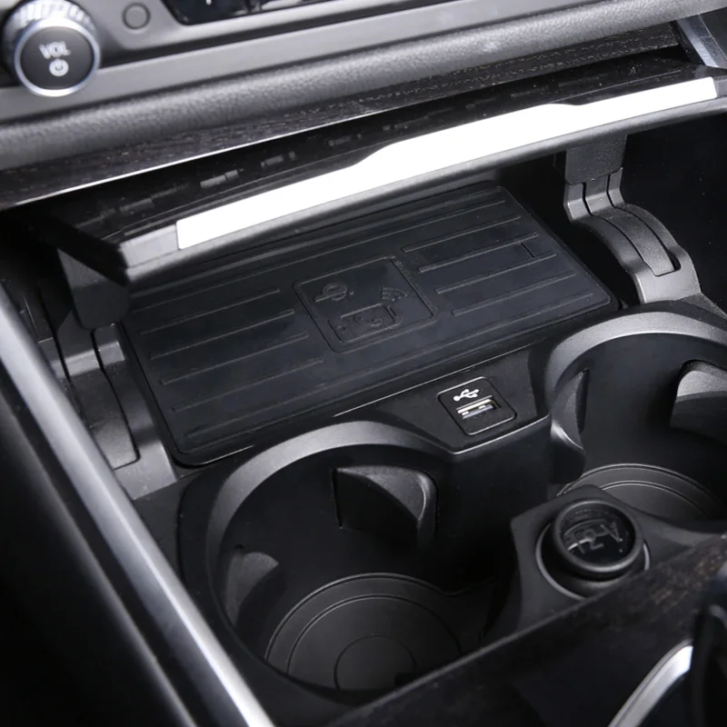 

Автомобильная лампа подходит для BMW 2020 3 серии G28G20/19 7 серий беспроводной зарядки с центральным управлением