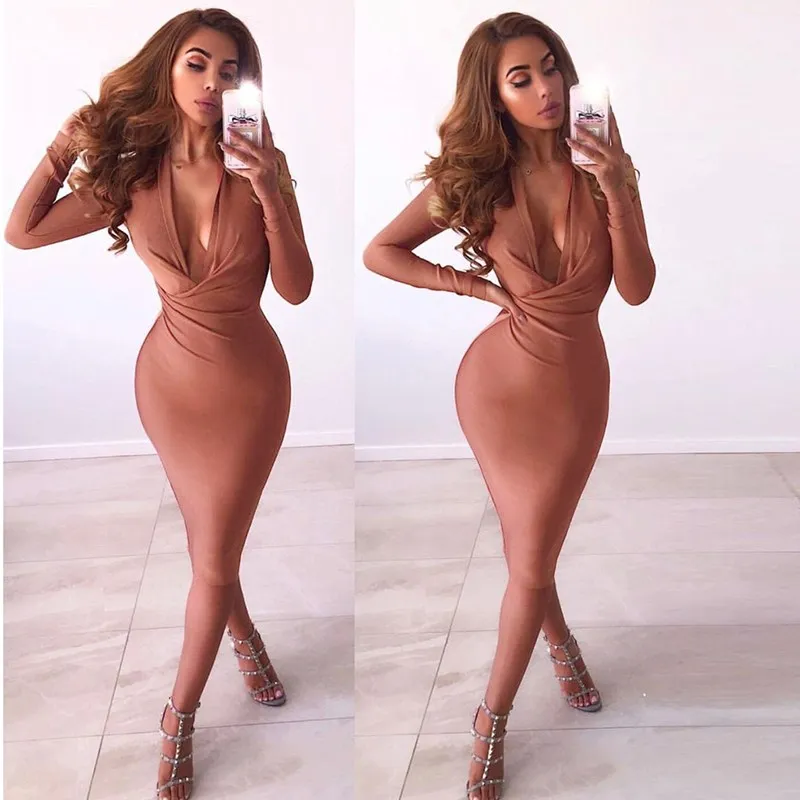 Женское облегающее платье карандаш с глубоким V образным вырезом и длинным