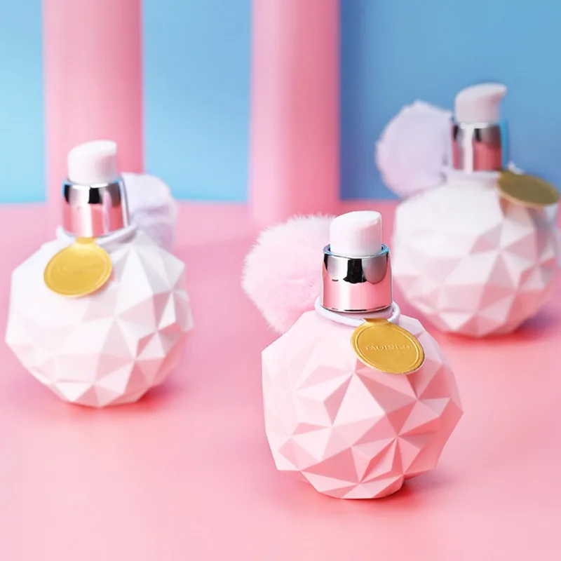 Увлажняющий питательный крем для рук уход за кожей зимнее мороженое |