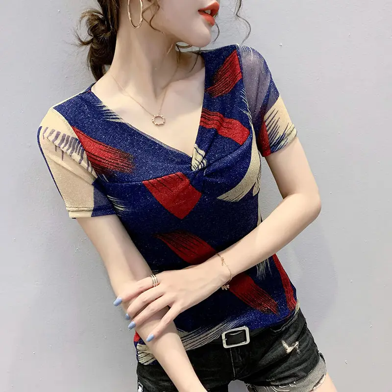 

European Station Summer New Product Short-sleeved Fashion Western-style Stretch Mesh V-neck Thin Bottoming Shirt T-shirt