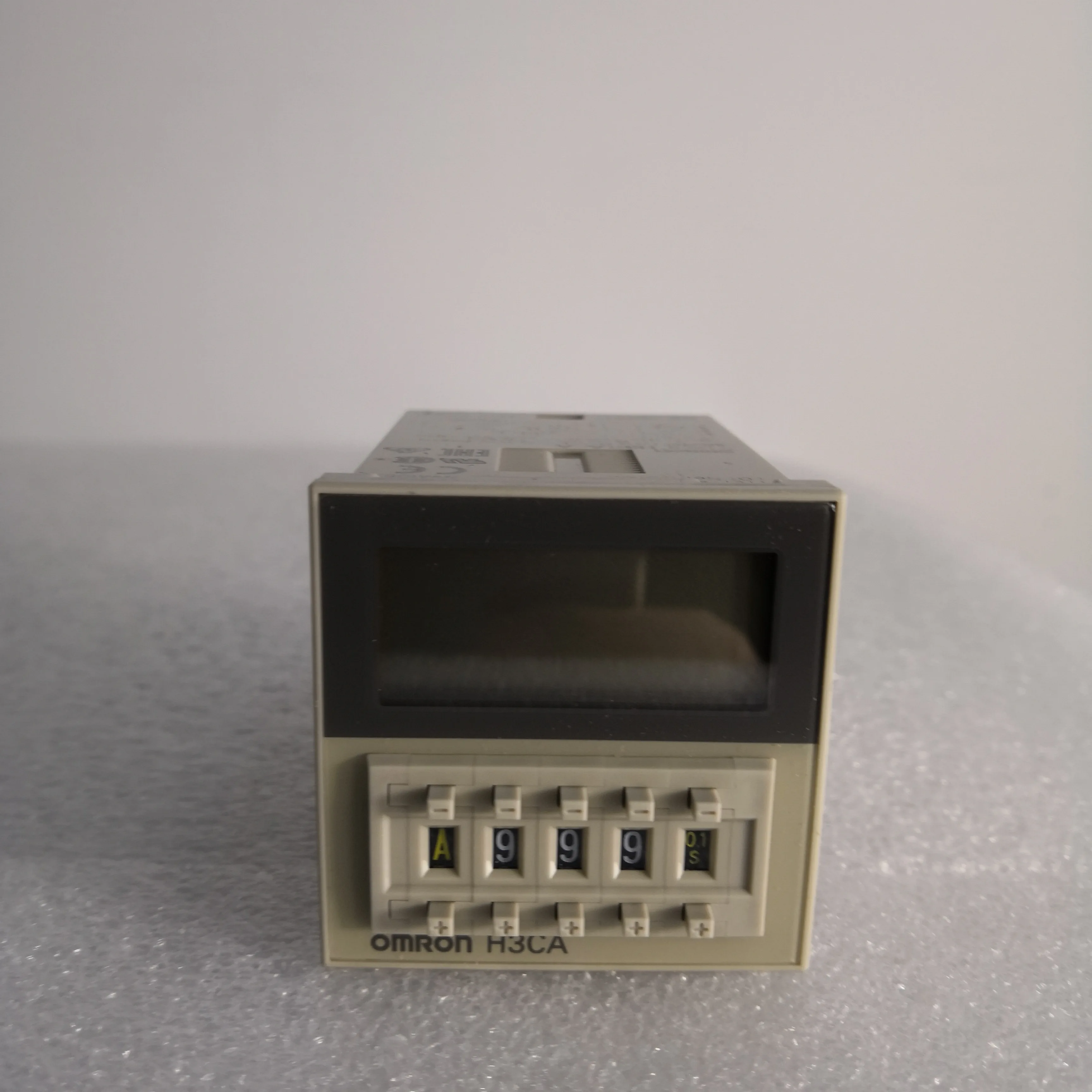 

OMRON Z-15HW78-B Electronic Micro Switch