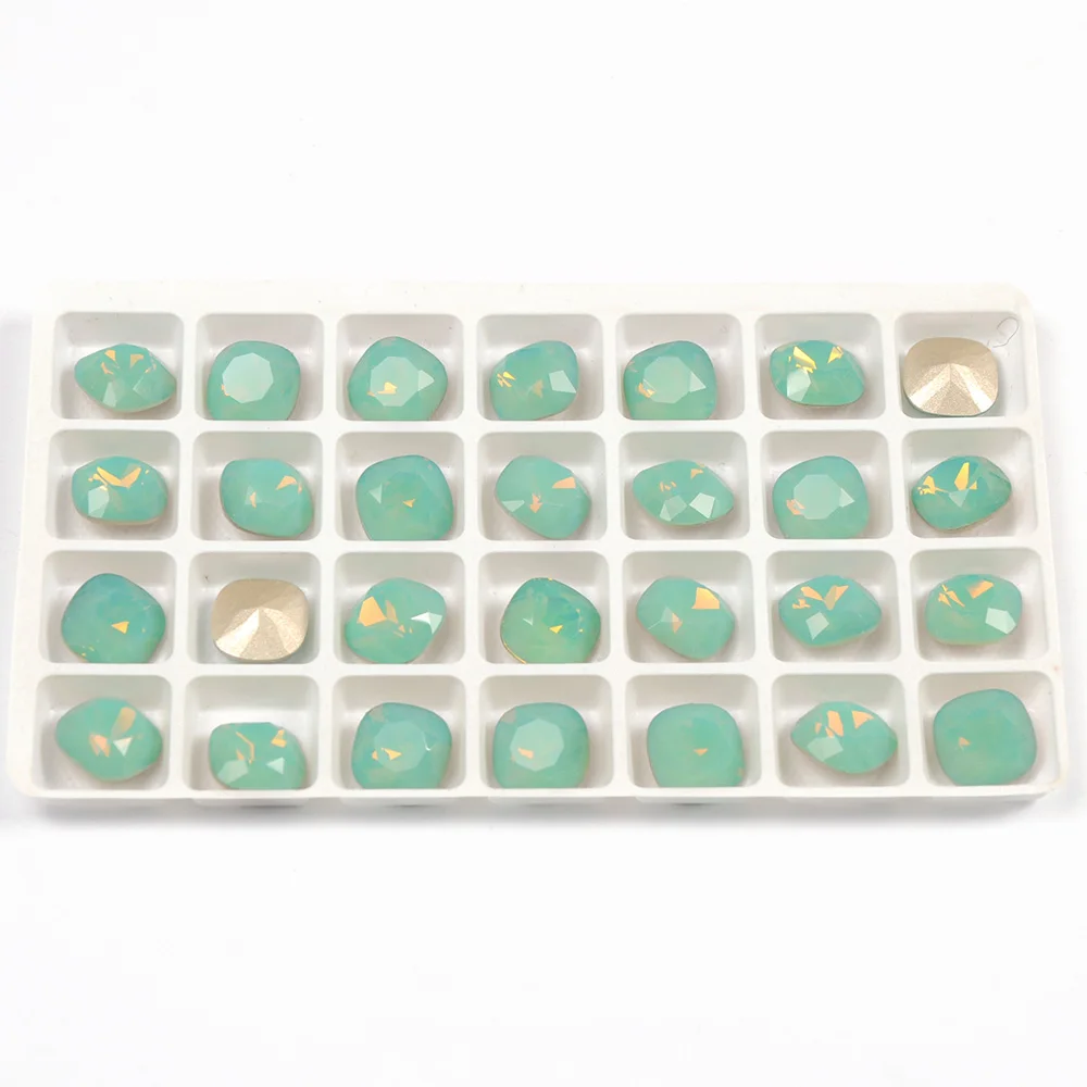 Ногти лучшего качества подушки со стразами огранки Тихоокеанский опал цветов