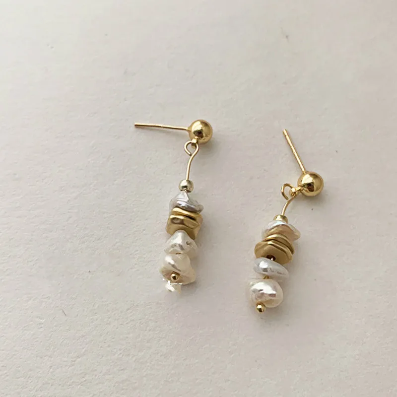 

Vintage New Design Baroque Irregular Pearl Drop Earrings Natural Freshwater Tassel Earrings Girls For Women Jewelry Fashion Gift