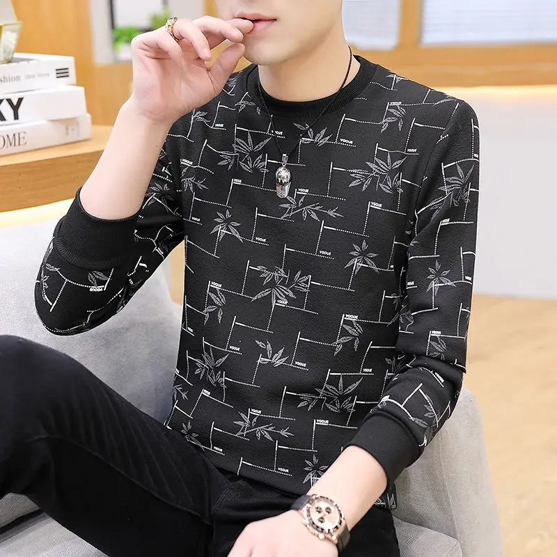 

New spring and autumn men's sweater long sleeve T-shirt round neck Korean base coat youth casual men's coat