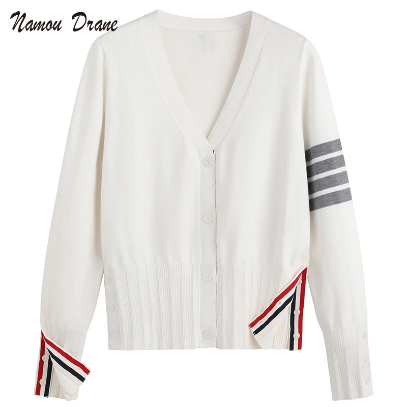 

Autumn Winter Knitted Female Cardigan Loose Streetwear Knit Sweater Coat Cute Cartoon Print V Neck Knitted Cardigan Women Jacket