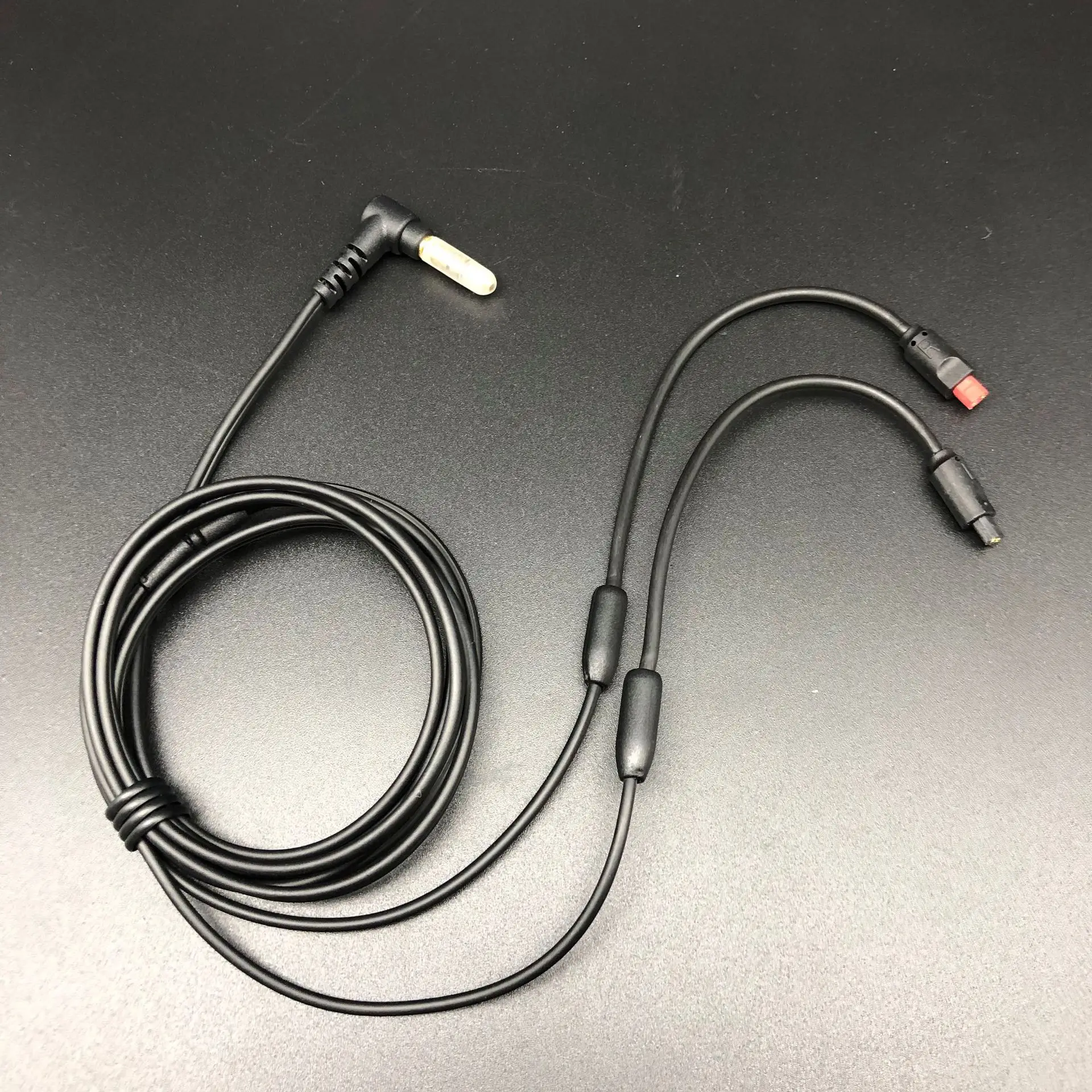 Da nitro cell for da day. Фон графический волны. Силуэты на стене в интерьере. Line im. Line im.