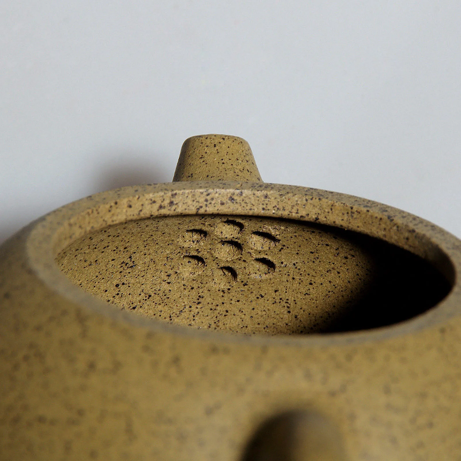 

Beauty authentic Yixing teapot famous handmade teapot purple clay ore section of sesame pot of Kung Fu Tea Pot 023