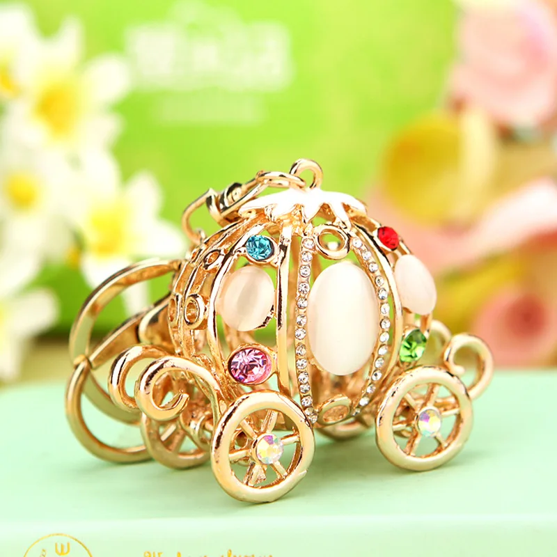 

6 color Pumpkin Carriage Cute Princess Keychain Crystal Charm Wallet Handbag Car Key Chain Female Birthday Gift Creative Gift