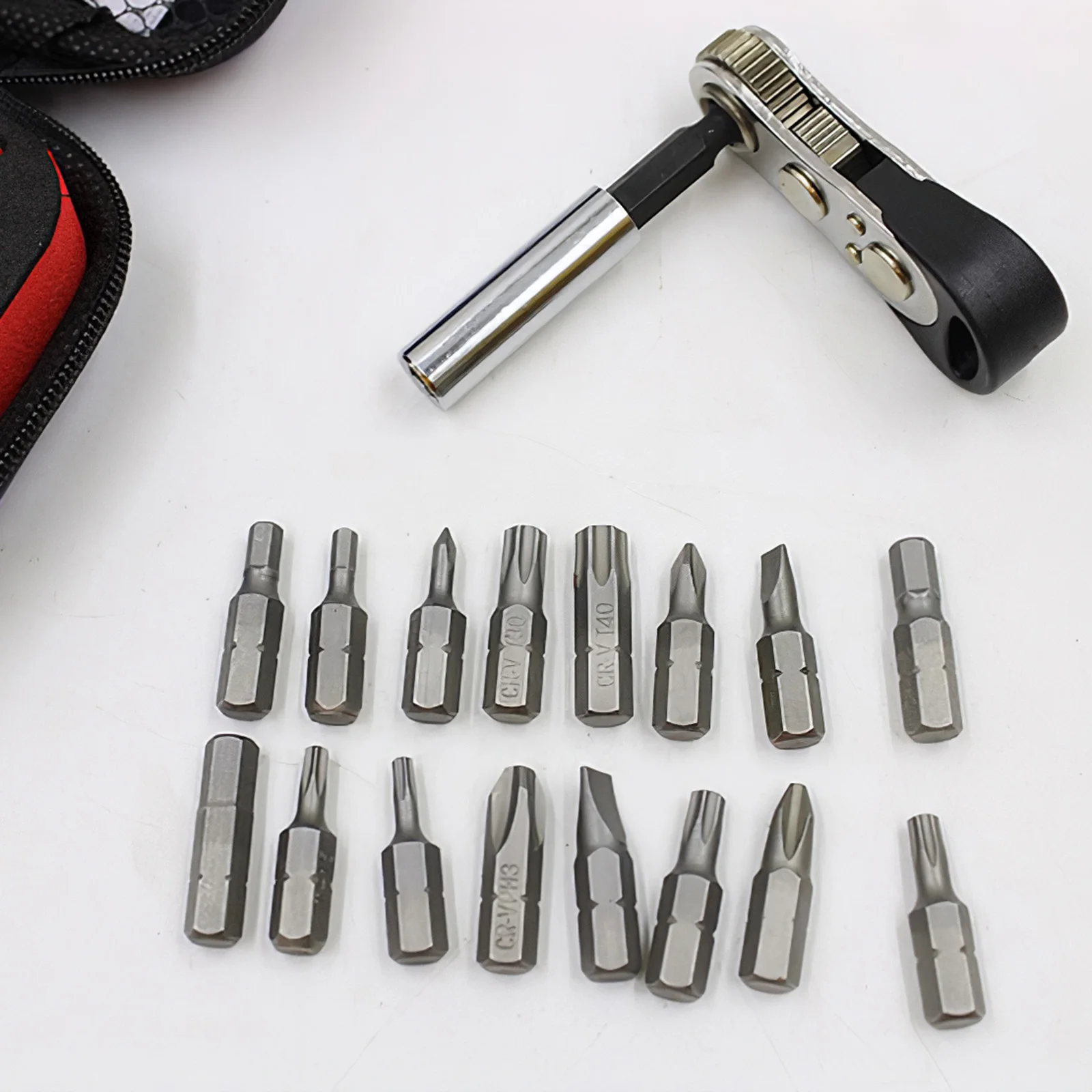 

18Pcs 1/4 Inch Socket Wrench Set Drive Ratchet Wrench Durable Multi-Function Spanner Bicycle Motorcycle Car Repairing Tool Set