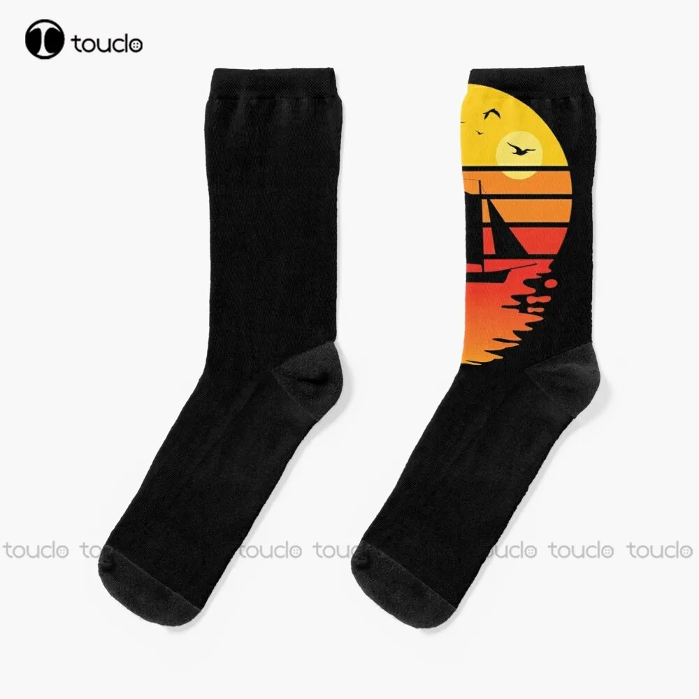 

Good Day To Sail - Retro Vintage Distressed Sunset Design For Sailing Lovers Gift Idea Socks White Crew Socks Men Thanksgiving