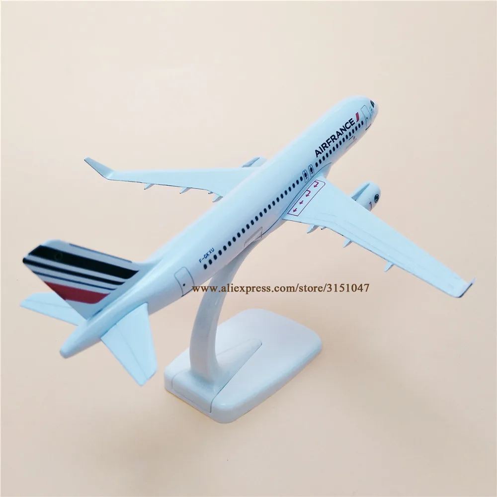 Модель самолета из сплава и металла 20 см авиакомпании AIR France Аэробус A320 | Игрушки