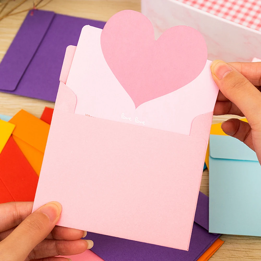 Поздравительная открытка с сердечками контрастных цветов 10 шт. Подарочная на