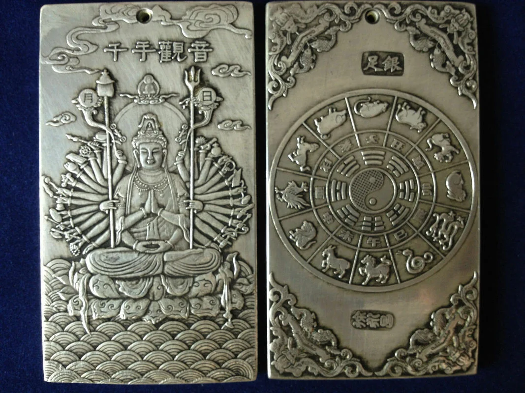 

Old Chinese Tibet Silver Thousand-hand Bodhisattva Bullion Thanka Amulet Thangka Decoration Home Gift Send Friend