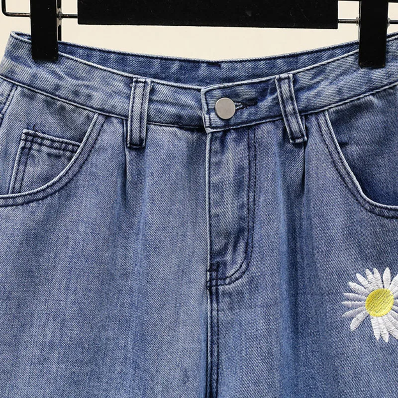 

2020 summer denim shorts women clothes plus size loose five-point shorts High waist blue jeans shorts slimming students jeans