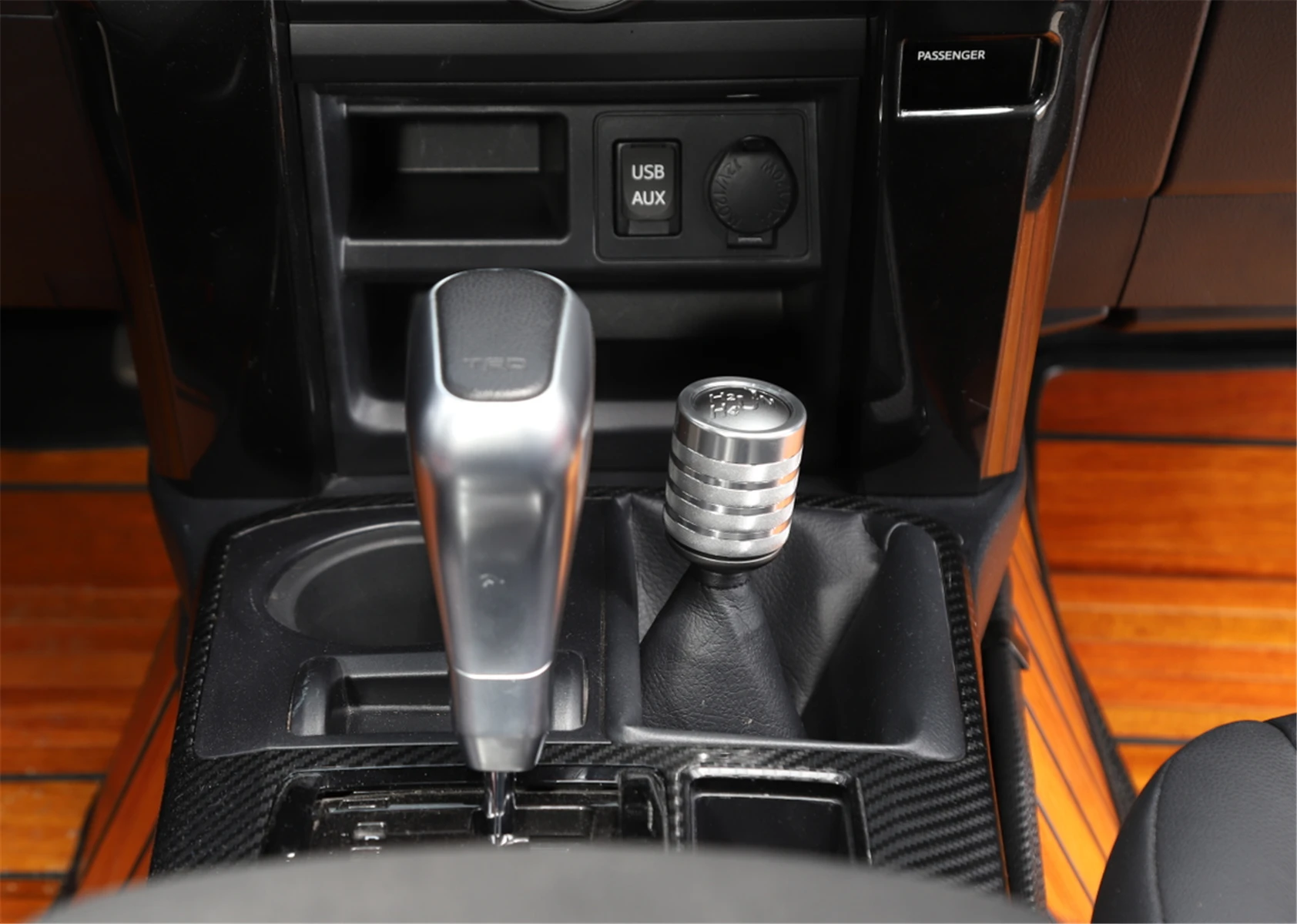 

Four-wheel Drive Gear Shift Decorative Cover Ring Sticker for Toyota 4Runner 2010+ TRD Car Accessories Interior Decoration