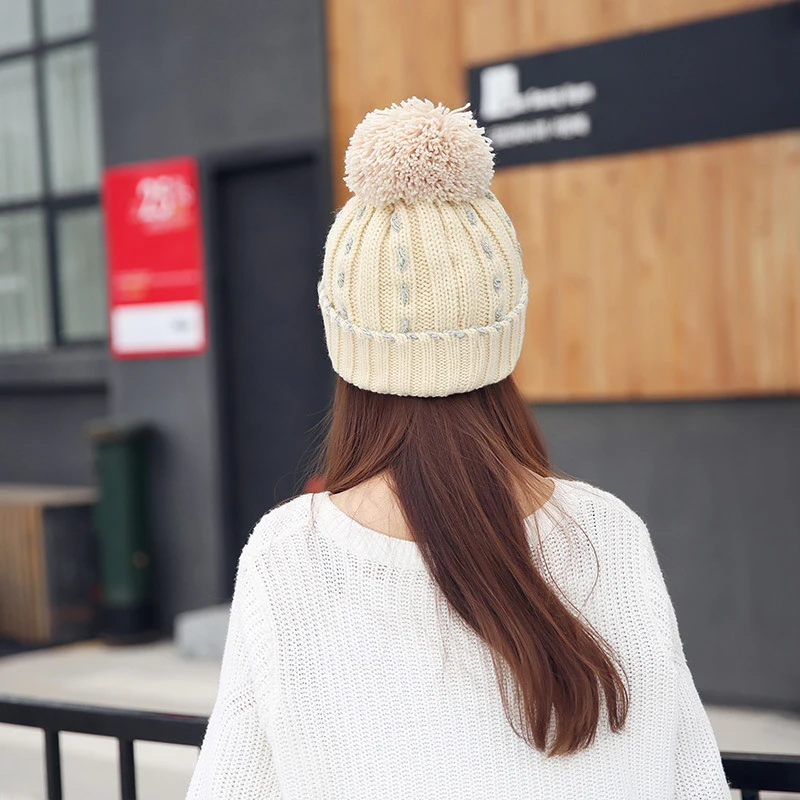 Женская Шапка бини с пентаграммой ИМИТИРОВАННАЯ норковая помпон Вязаная