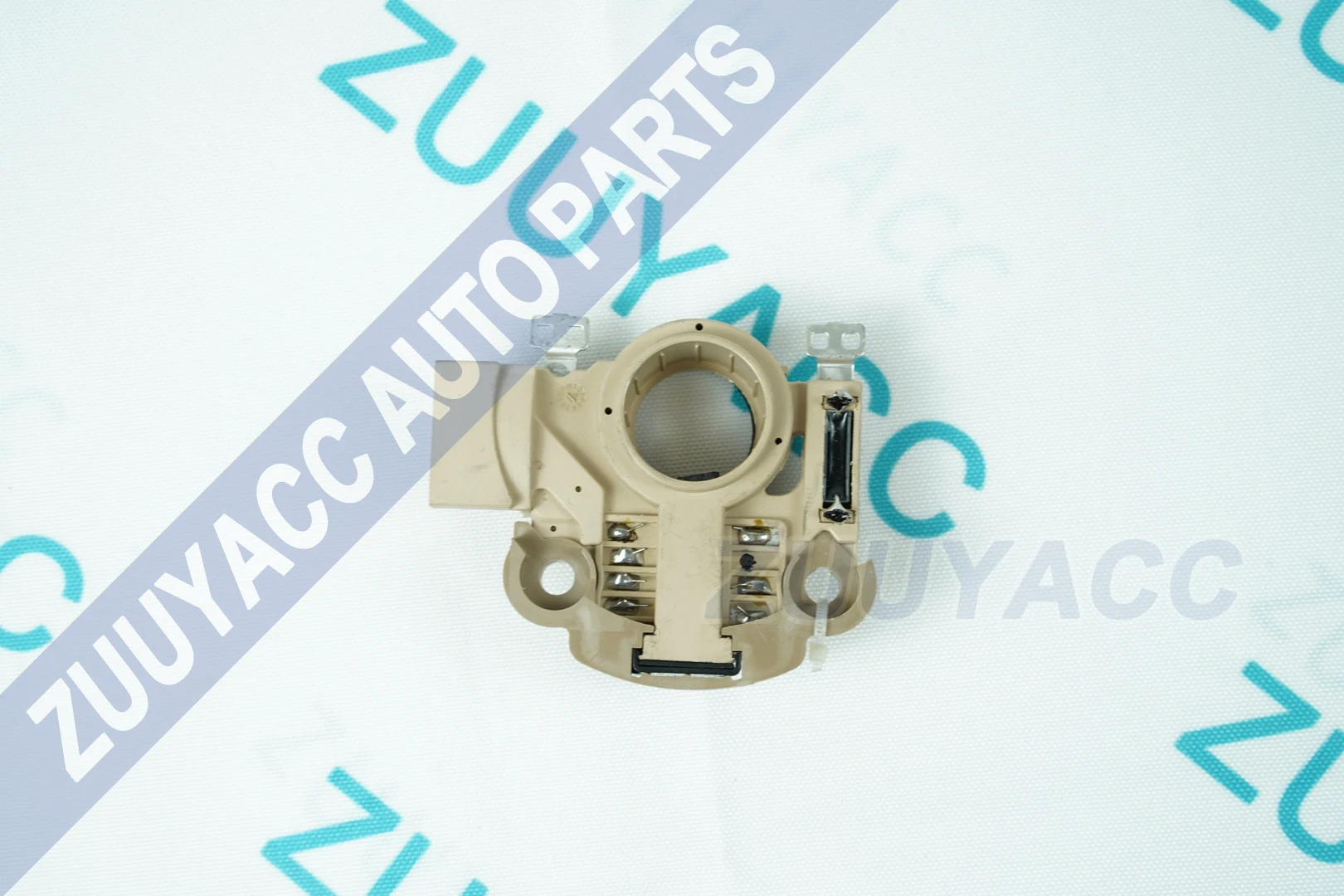 Щетка держателя регулятора напряжения переменного тока OE для Honda CRV 2 0/2 4 02 06 RD5 RD7