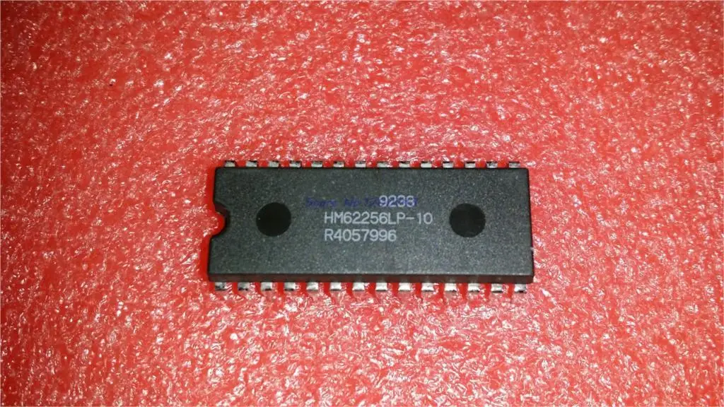 5шт/лот HM62256ALP-12 HM62256ALP-10 HM62256BLP-8 HM62256LP-10 HM62256 HM62256ALP HM62256A 62256 DIP-28 В наличии.