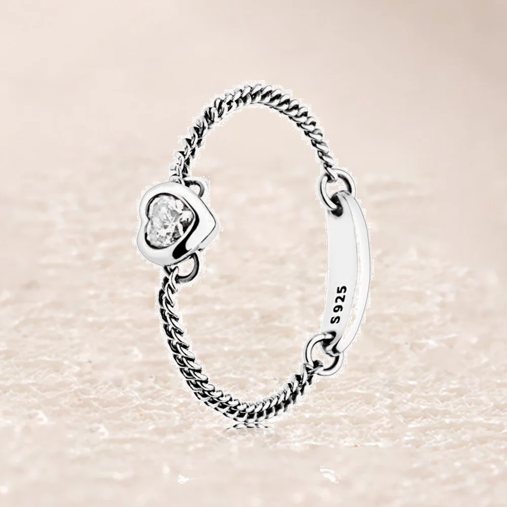 

197191CZ SPIRITED HEART RING