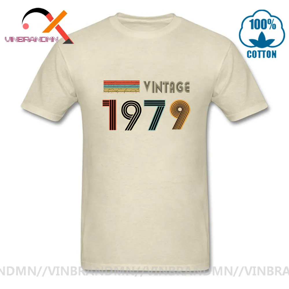В винтажном стиле Модель выполненная в 1979 все оригинальные запчасти футболка