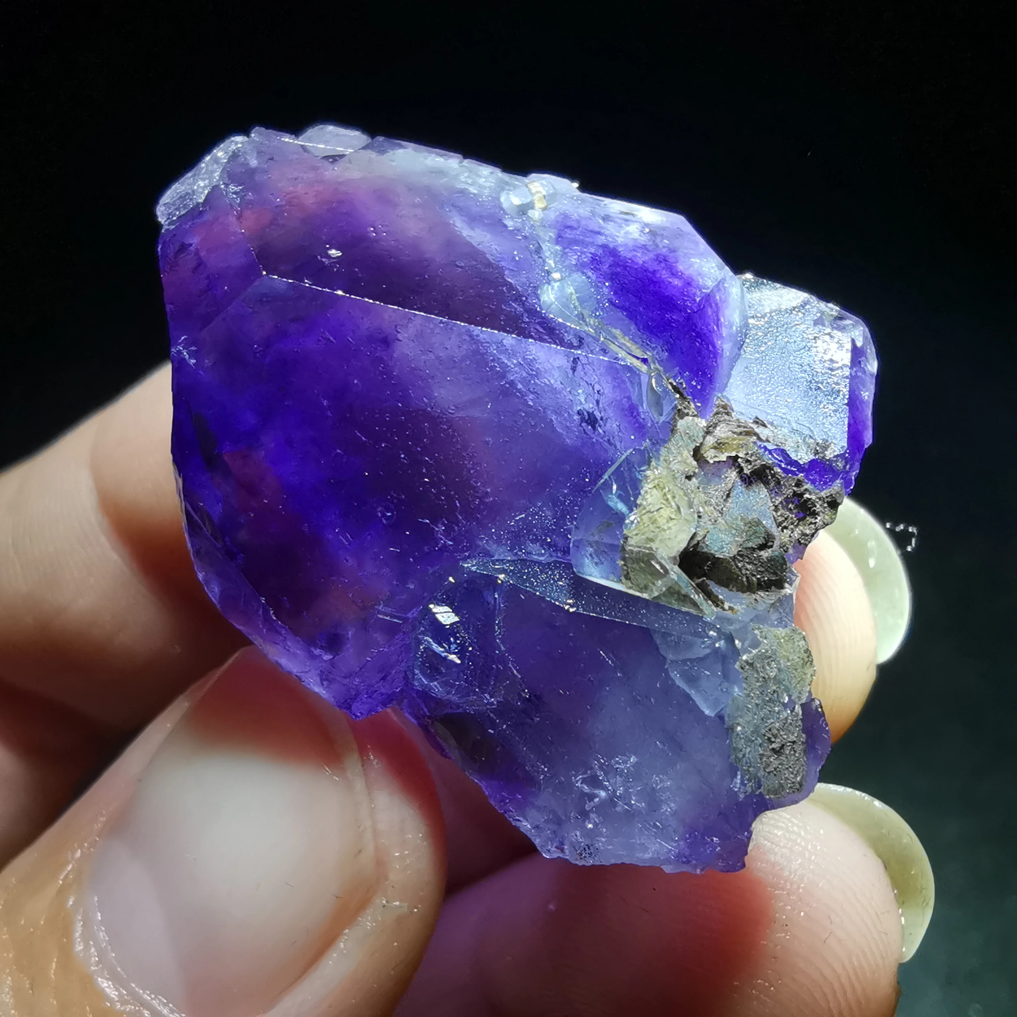 

18gNatural rare purple fluorite mineral specimen stone and CRYSTAL HEALING CRYSTAL QUARTZ GEM