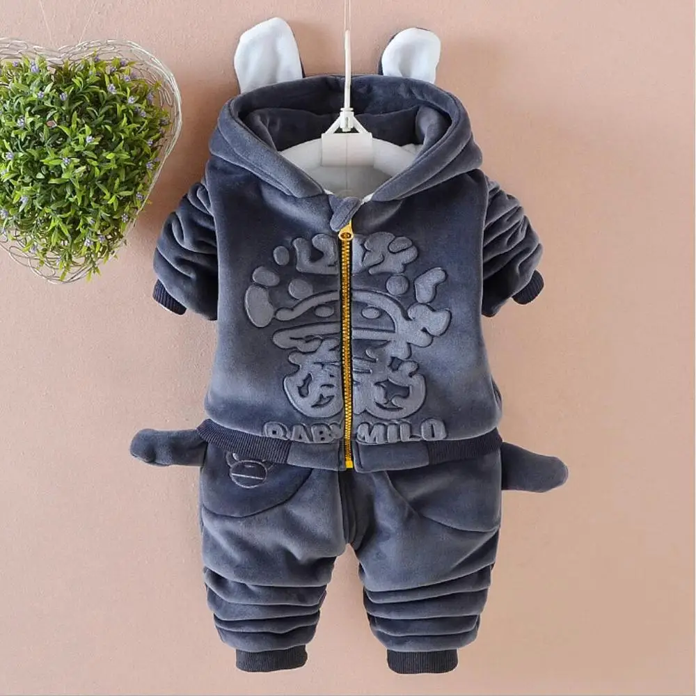 gray Теплая Одежда для новорожденных мальчиков 0-2 лет, утепленный бархатный костюм для малышей, комплекты одежды для маленьких мальчиков, зимнее пальто+ штаны, Длинные Костюмы - Цвет: gray