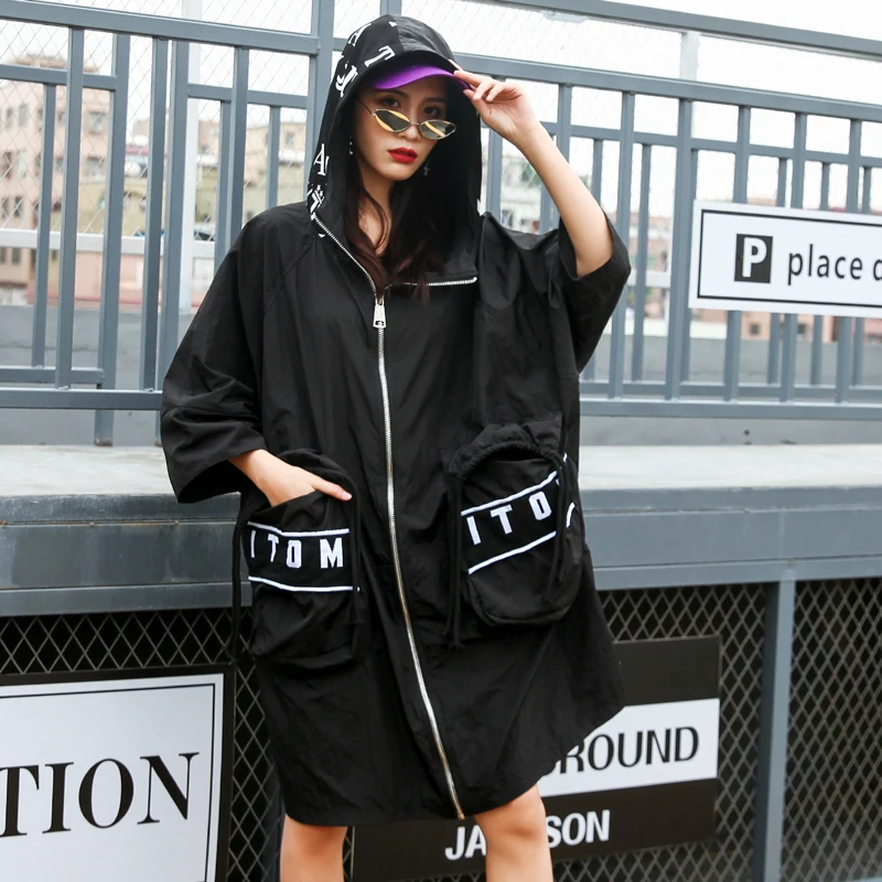 Куртка женская с капюшоном большого размера в зарубежном уличном стиле