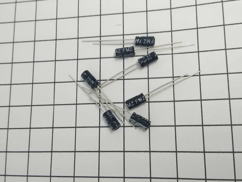 Pengiriman бесплатно 10 шт 10 мкФ 25 V frekuensi tinggi радиальный электролитический капазор, 4*7 мм IC