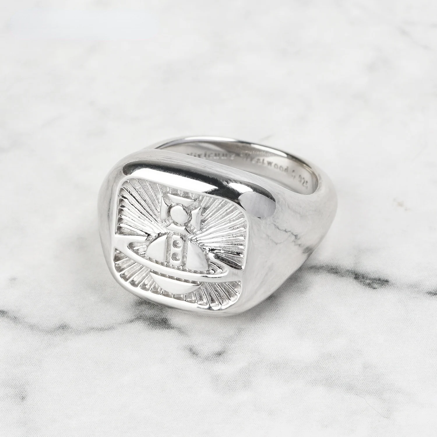 

Classic Seal Small Saturn Matching Ring Simple Double-sided Planet Male and Female Couple Ring Boho Luxury Jewelry Wholesale