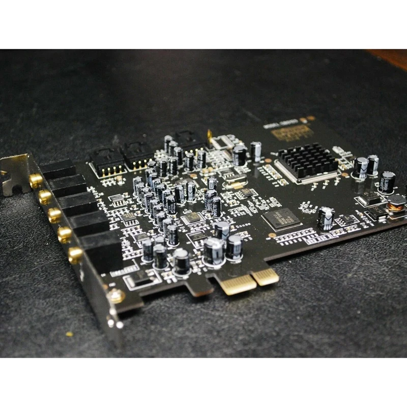 

5.1 Sound Card PCI Express PCI-E Built-In Double Output Interface for PC Window XP/7/8