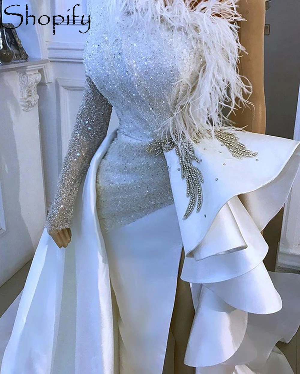 

Long Evening Dresses 2020 Elegant Single Long Sleeve Mermaid Feather White Satin African Formal Evening Gowns