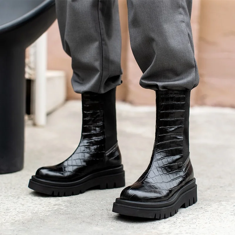 

Дизайнерские женские ботинки челси Goth на массивном каблуке, новинка зимы 2022, теплые модные Уютные ботильоны, женские ботинки на платформе и ...