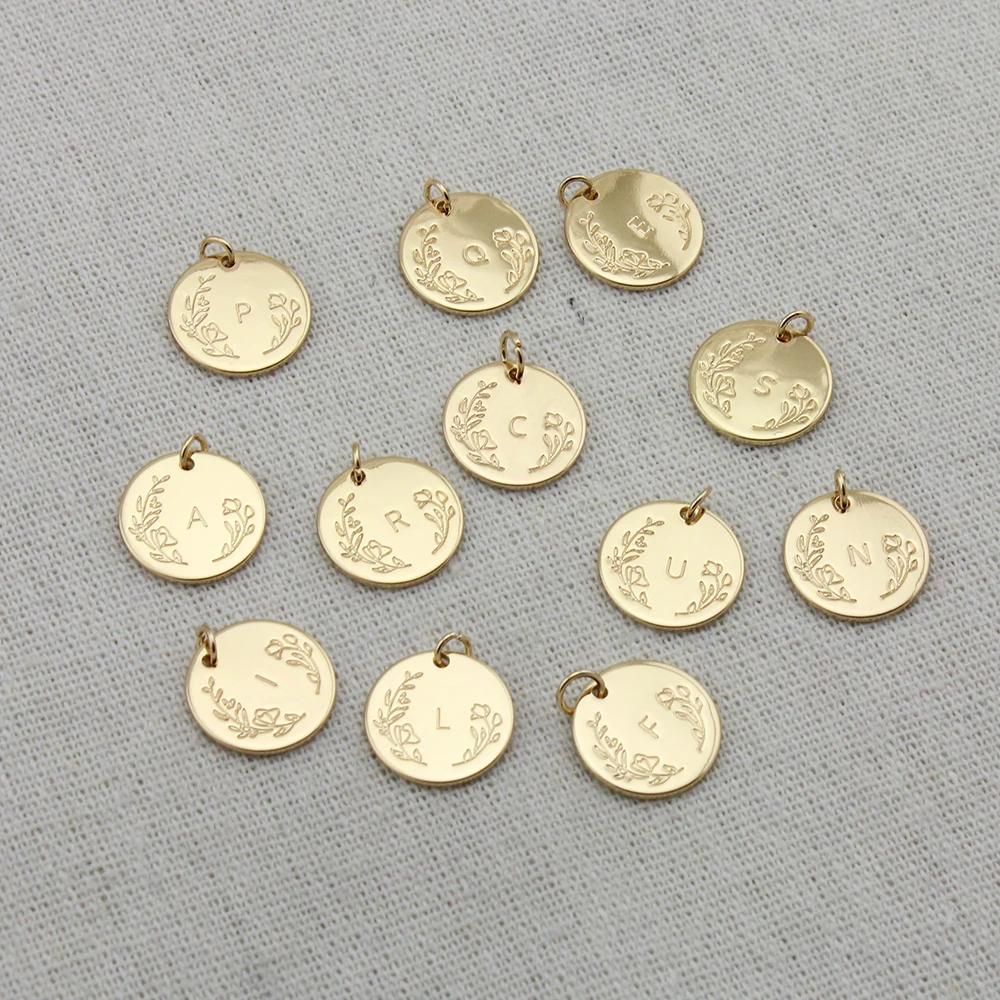Высокое качество изящный диск с диким цветком оригинальные амулеты буквенным