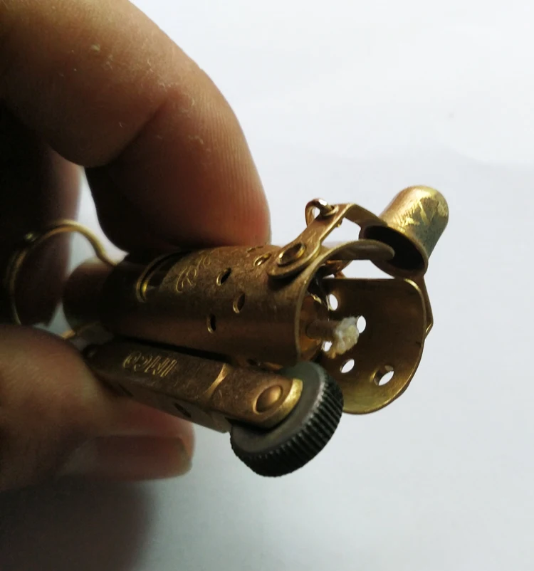 

Genuine IMCO Brass Copper Trenches Oil Lighter Bowers Powell Kilo Lighter Personal Retro Windproof Old Gasoline Lighter